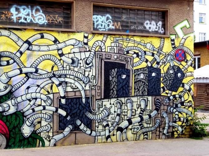 cc: vidos - www.street-art-avenue.com