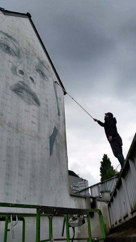 RONE, Vannes (FR) // photo @vidos - street-art-avenue