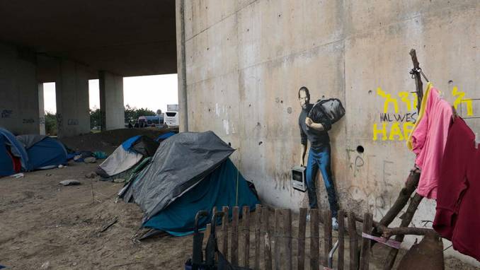 The Jungle refugee camp // // Calais - dec 2015 © Banksy
