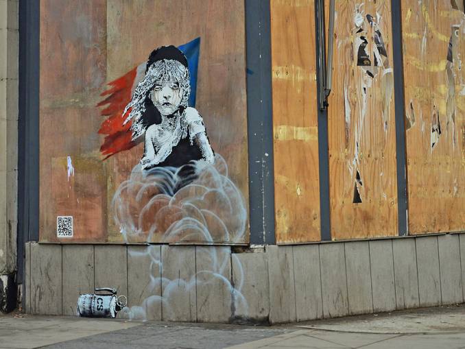 banksy - street -art -london - french - embassy - réfugiés - calais