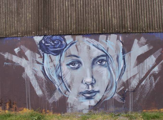 jef-noir-rouge-bleu-streetart-redon_9