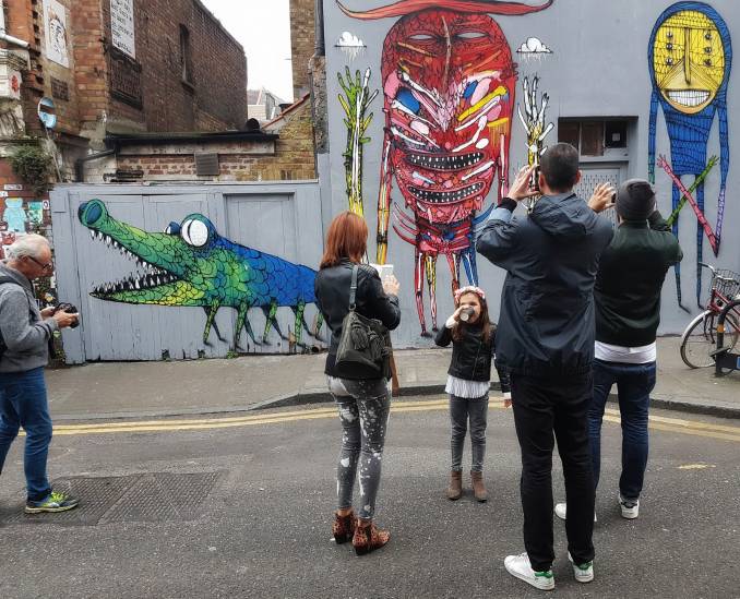 bault - street art - hanbury street - brichlane - shoreditch - londres
