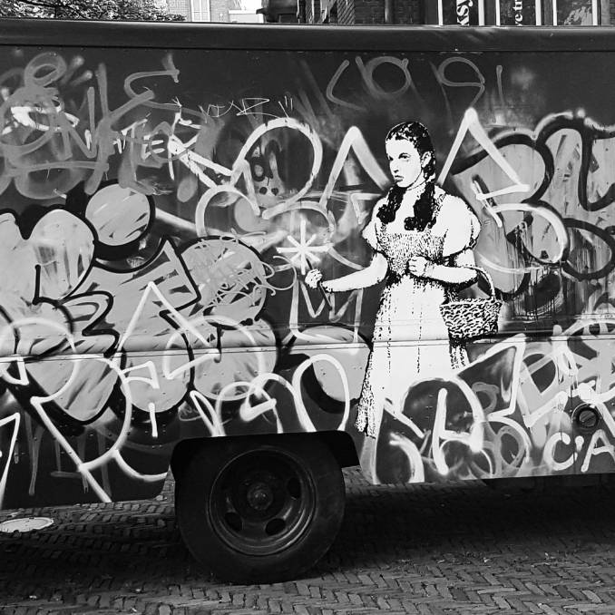 banksy - street art avenue - amsterdam