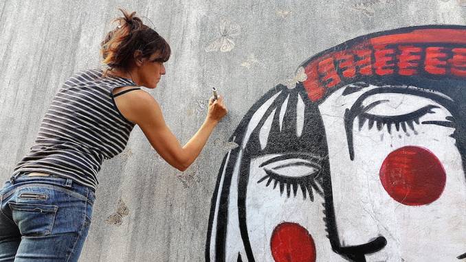 erika raio - street art avenue - villa gregam - grand-champ