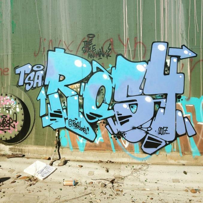 rosy one - graffiti