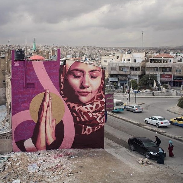kevin ledo - street art avenue - pink mosaic - jordanie