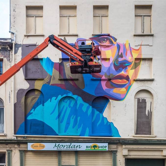 dourone - street art - opia - the crystal ship - ostende - belgium