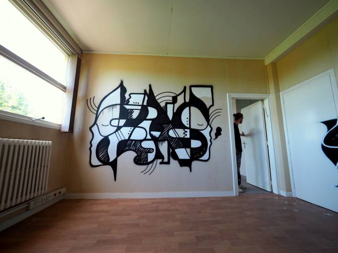 goddog - street art avenue - dedale - flop - vannes